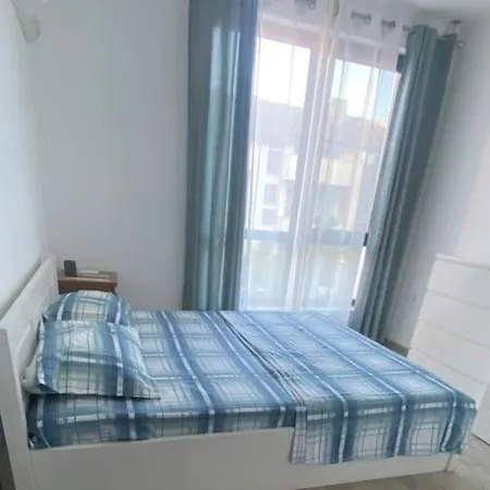Sea Garden Apartment, Excellent Location With Free Parking Daire Burgaz