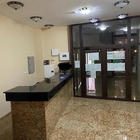 Daire Sea Garden Apartment, Excellent Location With Free Parking