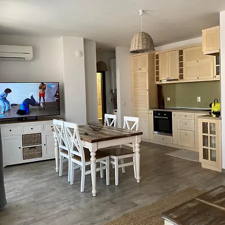 Apartmán Sea Garden Apartment, Excellent Location With Free Parking *