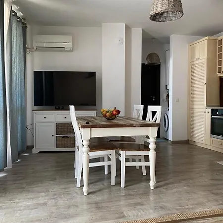 Sea Garden Apartment, Excellent Location With Free Parking Burgaz