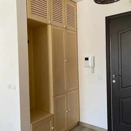 Sea Garden Apartment, Excellent Location With Free Parking Daire Burgaz